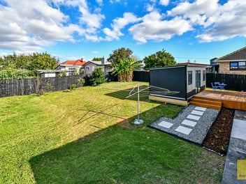 Fully Renovated Gem on 690m² with Bonus Potential