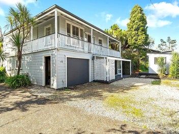 HOME & INCOME - VILLA LOVERS