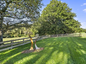 Modern Soul, Country Heart - Just Move In !