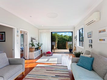 Rare Raumati South Find
