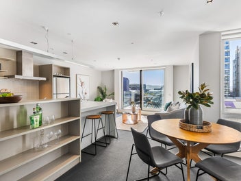 REPUBLIC - Apartment + Car Park