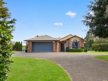 Big Property - Bigger Sheds