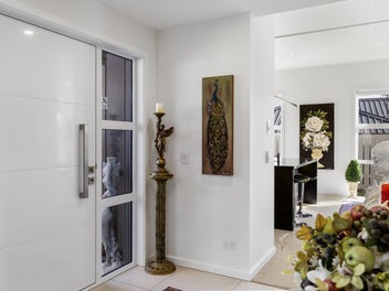 Standout style, effortless living.