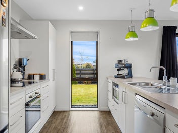 Rare Find - 2 bed, 2 bath plus double garage!