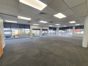 Image 1 of 14