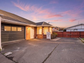Hidden Gem with Motivated Owners