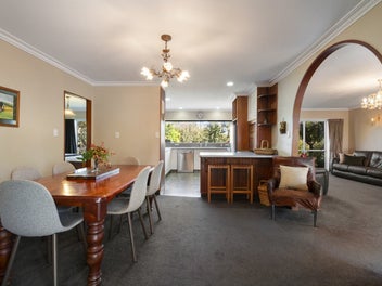 TIMELESS LIVING, TRANQUIL SETTING