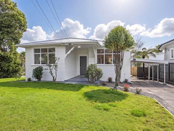 Renovated Bungalow in MAGS Zone