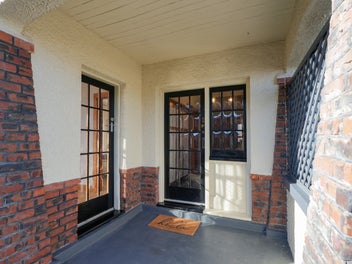 Charm, comfort and location