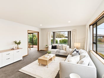 Single Level & Easy Care
