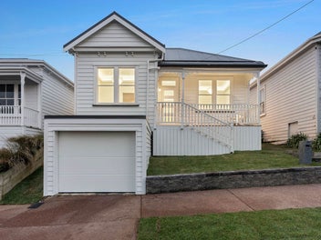 Stylish Living - Coveted Location