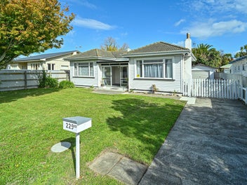 Family-sized section with development potential