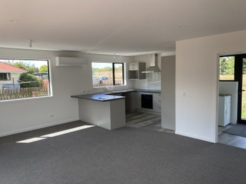 Brand New Family Living in Omakau