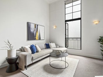 Parnell loft style living