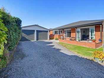 Standalone & 3 Bedroom