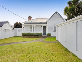 CBD FRINGE VILLA BEAUTY