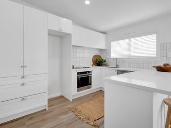CBD FRINGE VILLA BEAUTY