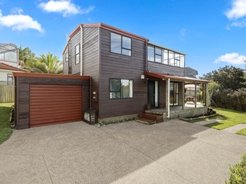 Sunny, Private & Cozy Living in Orakei