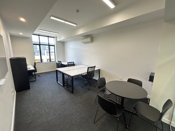 Image 1 of 7