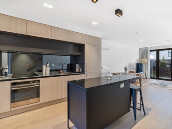 Luxury Inner-City Living: No Compromise