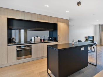 Cranmer Square: Triple Suite City Living