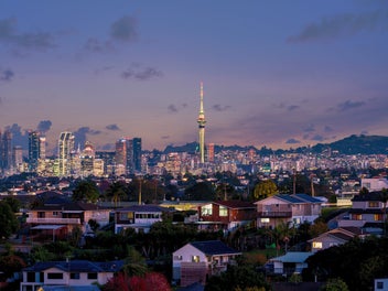 Substantial City View, Land, Rooms and Motivation