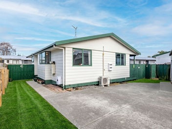 4 Bedroom Family Home On 738sqm Freehold Section