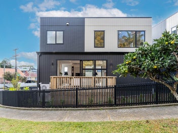 Brand New Freehold Living in Prime Greenlane