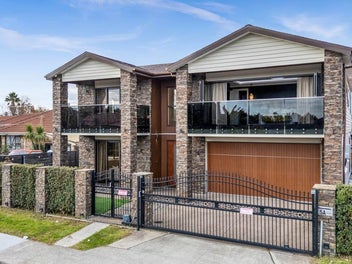 Live Exceptionally — Luxury 345sqm Masterpiece!
