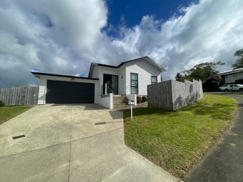 Image 1 of 8