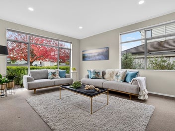 Spacious Family Living in Karaka Lakes