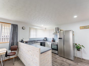 Bright , Sunny & Built for Convenience