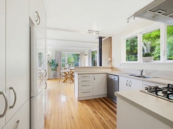 ELEVATED – SUN DRENCHED – ROOM TO ADD VALUE