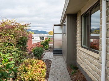 Sun Filled + Convenience + Easy Care