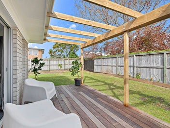 Stylishly Renovated 2-Bedroom Unit
