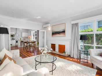 Brick & Tile Single level Living