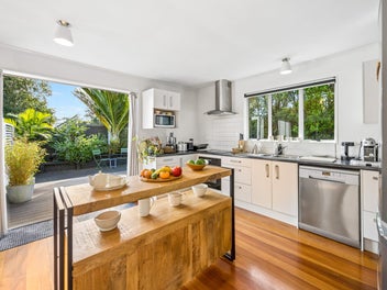 Grey Lynn Lifestyle Without the Premium Price Tag!