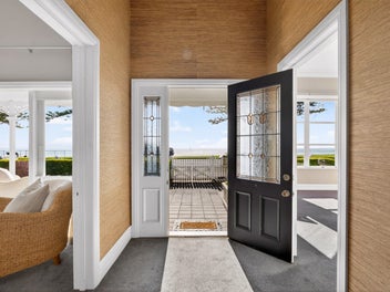 Premium Ahuriri Waterfront Lifestyle