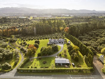 Multi-Generational Living - Views & Space for All