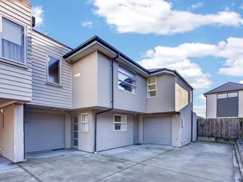 Move Fast- Premium City Fringe Opportunity!
