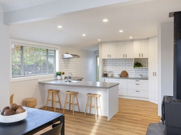 Renovated, Motivated and North facing!