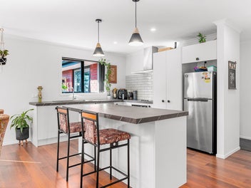 Vendor Relocating - Property is still available