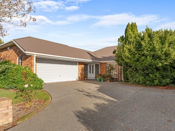 Cul-de-Sac next to Leafy Reserve, Burnside Zone