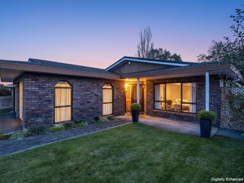 Desirable living on Downes Avenue