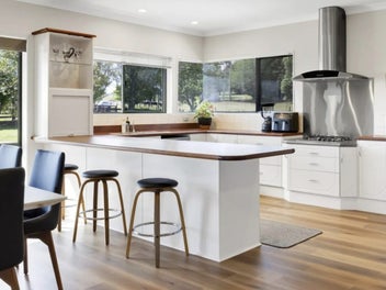 Lifestyle dream home and sheds in lepperton