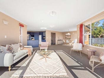 Beachside Family Living with Space & Comfort