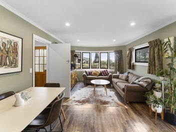 Stanley – Character, Views and a Home with...