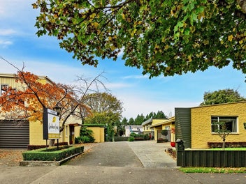 Image 1 of 22