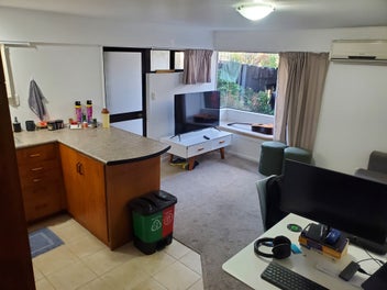 Image 1 of 18