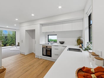 Merivale Gem – Near-New & Zoned for Top Schools
